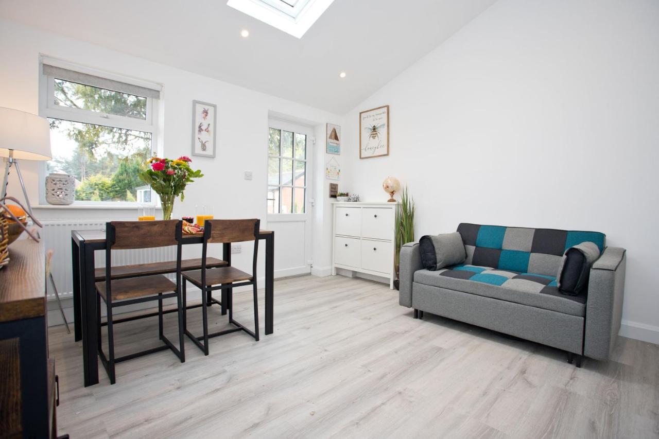 The Bearded Goat Den - A Rural Retreat At This Modern Holiday Cottage Saint Leonards Экстерьер фото
